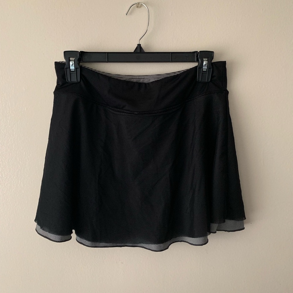 Kyodan Black and White Striped Skirt